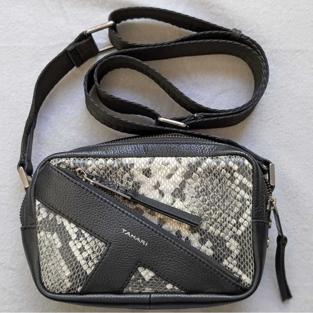 T Tahari Small Black & Snakeskin Pattern Crossbody Bag 8inx6inx3in